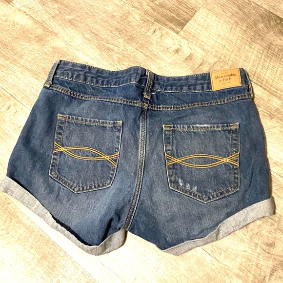 Abercrombie Destroyed Denim Shorts - Picture 5 of 5